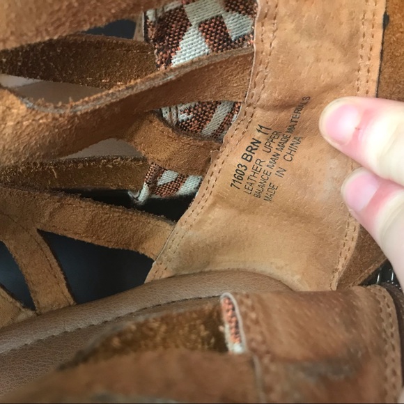 Leather MINNETONKA Sandals - Picture 4 of 6